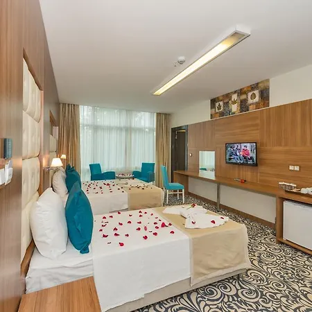 New My World Ataturk Airport فندق