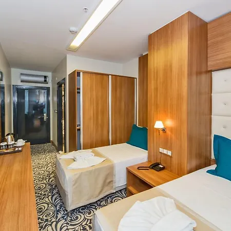New My World Ataturk Airport 3*