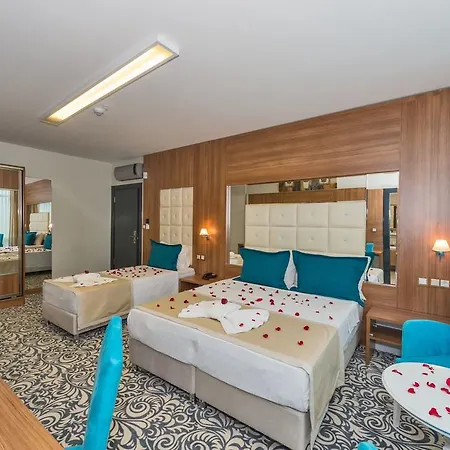 Hotel New My World Ataturk Airport 3*