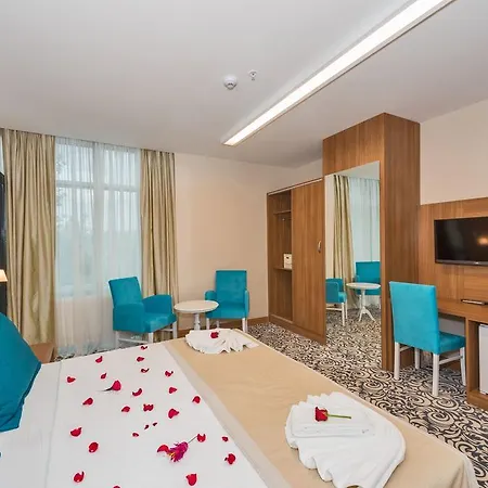 New My World Ataturk Airport 3*